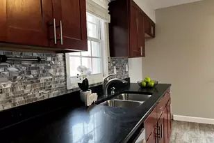 7709 Wallace St, Merrillville, IN 46410 - Photo 4