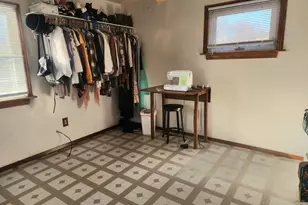 2152 Marshall Pl, Gary, IN 46404 - Photo 8