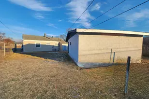 2152 Marshall Pl, Gary, IN 46404 - Photo 12