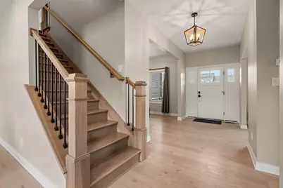 2062 Nolan Avenue, Crown Point, IN 46307 - Photo 4