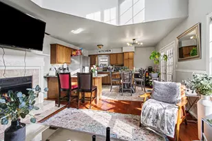 349 Fox Trail Ct, Hobart, IN 46342 - Photo 4