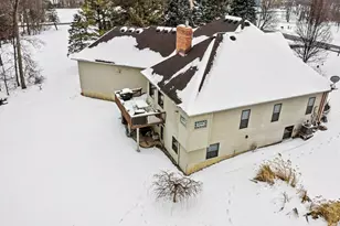 108 Lolabell Dr W, Valparaiso, IN 46385 - Photo 26