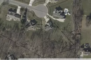 108 Lolabell Dr W, Valparaiso, IN 46385 - Photo 32