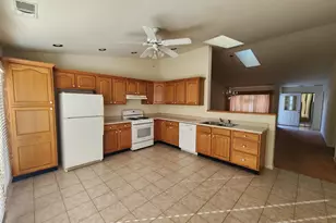 1727 Chestnut Dr, Crown Point, IN 46307 - Photo 2