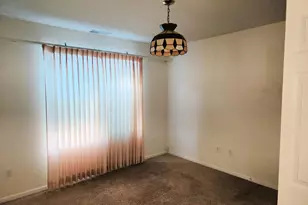 1727 Chestnut Dr, Crown Point, IN 46307 - Photo 4