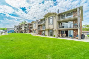 8127 Lake Shore Dr, Cedar Lake, IN 46303 - Photo 16