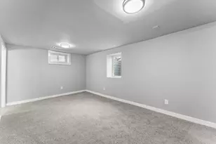 5069 Jefferson St, Gary, IN 46408 - Photo 12