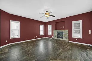 8 W Shakespeare Dr, Valparaiso, IN 46385 - Photo 6