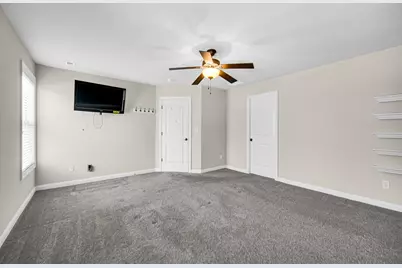 8 W Shakespeare Drive, Valparaiso, IN 46385 - Photo 18