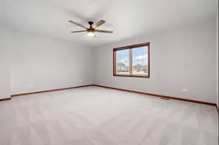 9842 Kreitzburg St, Dyer, IN 46311 - Photo 8