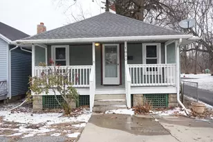 1020 E Cleveland Ave, Hobart, IN 46342 - Photo 1