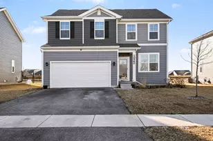 10560 Azalea Dr, Crown Point, IN 46307 - Photo 2