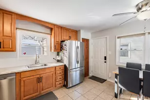 3246 176th St, Hammond, IN 46323 - Photo 8