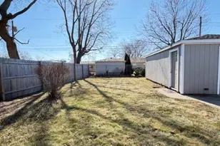 3246 176th St, Hammond, IN 46323 - Photo 18