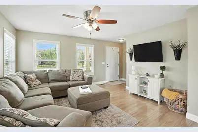 688 Village Pkwy, Lowell, IN 46356 - Photo 6