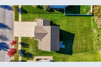 688 Village Pkwy, Lowell, IN 46356 - Photo 28