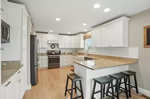 688 Village Pkwy, Lowell, IN 46356 - Photo 8