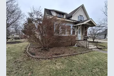 555 W Market Street, Nappanee, IN 46550 - Photo 2