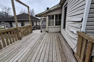 555 W Market St, Nappanee, IN 46550 - Photo 14