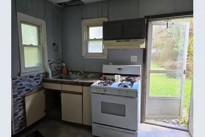 128 N Guyer Street, Hobart, IN 46342 - Photo 6