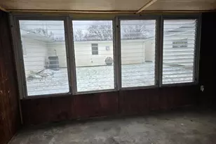 128 N Guyer St, Hobart, IN 46342 - Photo 14