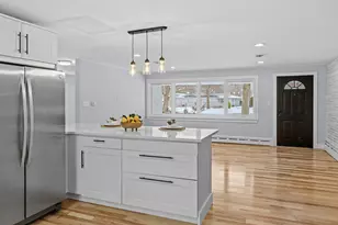 3007 Maple St, Michigan City, IN 46360 - Photo 4