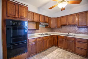 1060 N Vanderburg St, Gary, IN 46403 - Photo 12