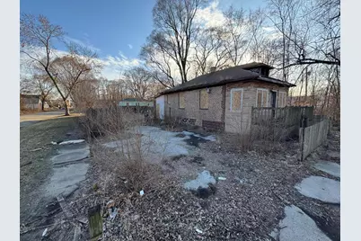 1105 W 15th Avenue, Gary, IN 46407 - Photo 8