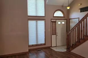 1362 W 94th Ct, Crown Point, IN 46307 - Photo 6