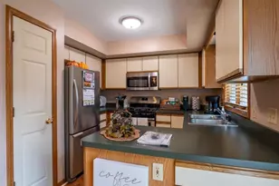 1362 W 94th Ct, Crown Point, IN 46307 - Photo 8