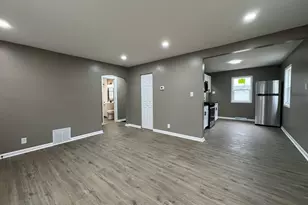 3636 Lincoln St, Gary, IN 46408 - Photo 4