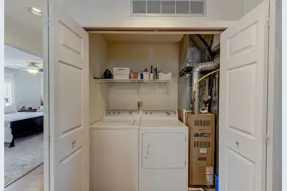 9902 Parkway Drive, Highland, IN 46322 - Photo 18