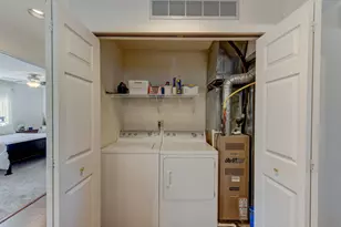 9902 Parkway Dr, Highland, IN 46322 - Photo 18