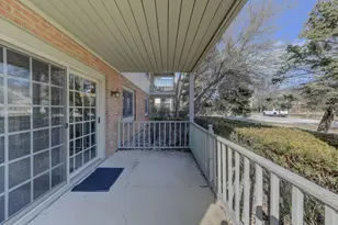 9902 Parkway Dr, Highland, IN 46322 - Photo 4