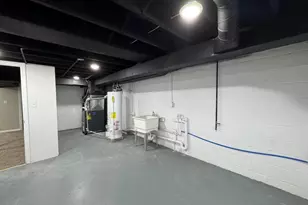 6910 Ash Ave, Gary, IN 46403 - Photo 22