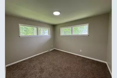 6910 Ash Avenue, Gary, IN 46403 - Photo 14