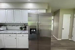 6910 Ash Ave, Gary, IN 46403 - Photo 10