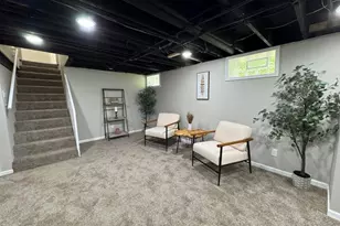 6910 Ash Ave, Gary, IN 46403 - Photo 16