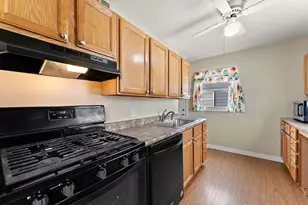 1009 Gardena St, Michigan City, IN 46360 - Photo 4