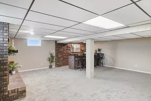 507 Hickory Ln, Munster, IN 46321 - Photo 18