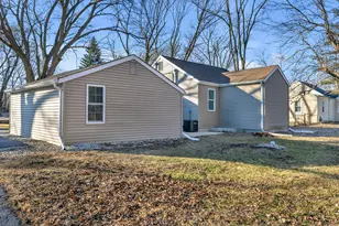 1735 S Fairbanks St, Griffith, IN 46319 - Photo 34