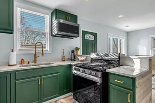 1735 S Fairbanks St, Griffith, IN 46319 - Photo 8