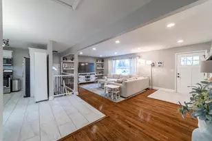 6130 California St, Hobart, IN 46342 - Photo 4