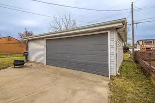 6130 California St, Hobart, IN 46342 - Photo 34