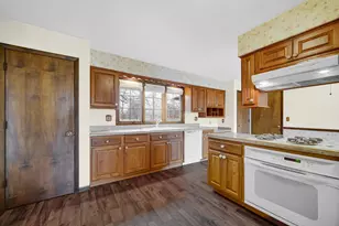 6955 Briergate Ct, Demotte, IN 46310 - Photo 12