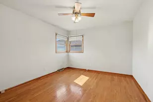 3048 Lois Pl, Highland, IN 46322 - Photo 12