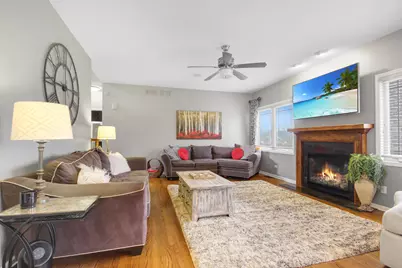10363 Adler Cove, Saint John, IN 46373 - Photo 8