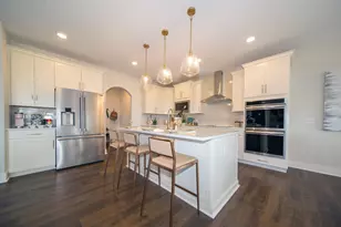 13061 Waterleaf Dr, Saint John, IN 46373 - Photo 8