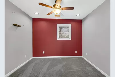 305 E Jackson Street, Chesterton, IN 46304 - Photo 14