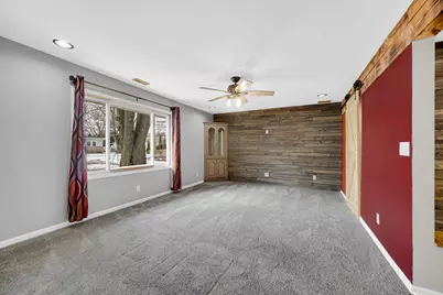 305 E Jackson Street, Chesterton, IN 46304 - Photo 10